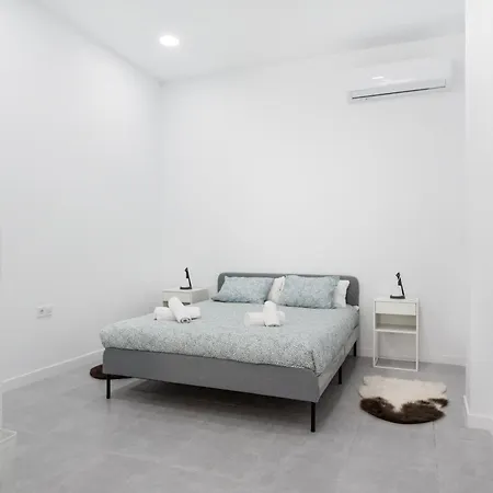 Comfortable 1 Bath 1bedroom Apartment *